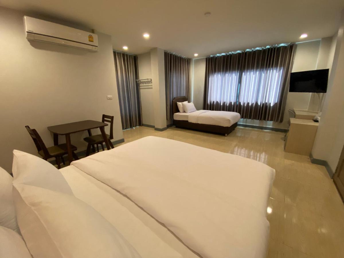 Zleep D Hotel Udon Thani Exterior photo